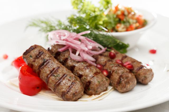 Kafta_4_skewars_on_plate.jpg